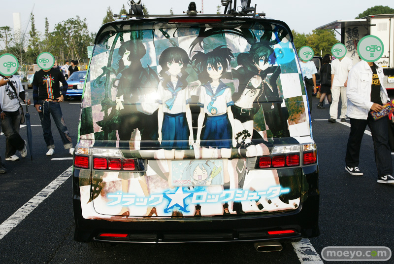 Illustration for article titled A Thousand Cars, Covered In Otaku Stickers